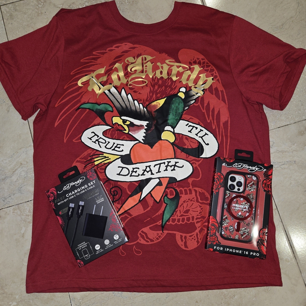 Men's Ed Hardy Red Graphic Tee Large with Accessories.